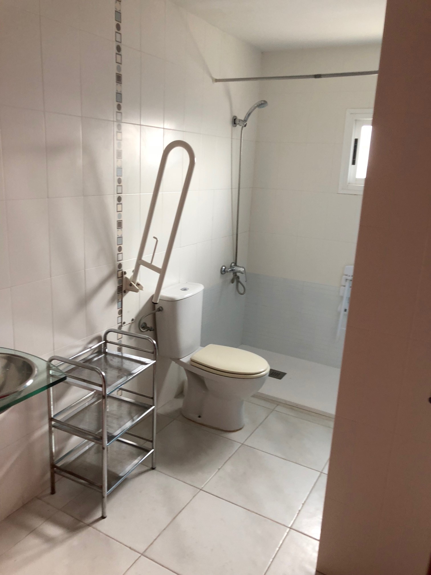 Lote indivisible de 4 fincas que conforman un Hotel en el Grao de Castellón - Imagen 5