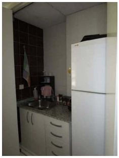 Local en planta semisotano destinado a usos comerciales, sin distribución interior. Superficie: 306,80 m2. (Valencia) - Imagen 11