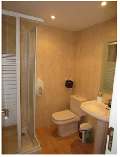 Local en planta semisotano destinado a usos comerciales, sin distribución interior. Superficie: 306,80 m2. (Valencia) - Imagen 5