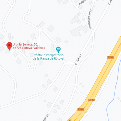 Mitad indivisa de vivienda unifamiliar en Rotova (Valencia), partida de la Serreta Miñana, Urb. La Serreta, parcela nº 50. FR nº 1944. RP nº3 de Gandía